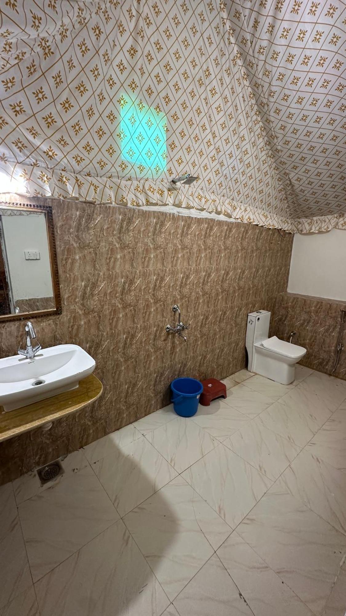 Khuri Resort Esterno foto